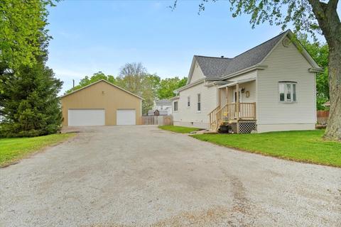 103 W Lee St, Carlock, IL 61725 photo 2