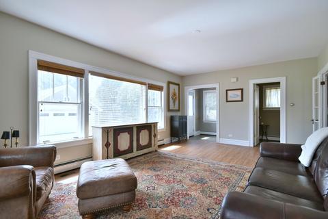 190 E Saint Charles Rd, Elmhurst, IL 60126 photo 12