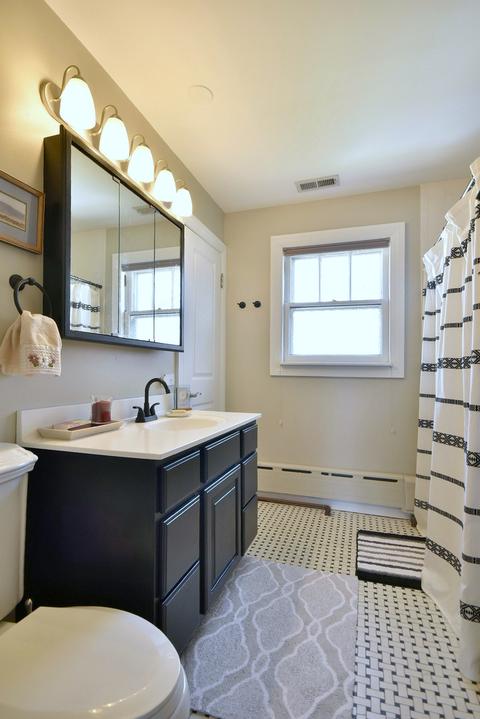 190 E Saint Charles Rd, Elmhurst, IL 60126 photo 14
