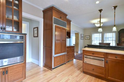 190 E Saint Charles Rd, Elmhurst, IL 60126 photo 8