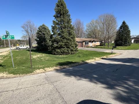 1465 N Samara Ave, Kankakee, IL 60901 photo 5