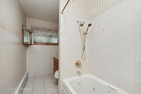 3314 Golfview Rd, Mchenry, IL 60050 photo 9