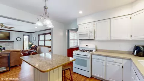 48 Lloyd St, Cary, IL 60013 photo 10