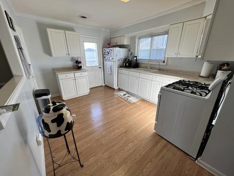 208 W Jeffery Ave, Wheeling, IL 60090 photo 5