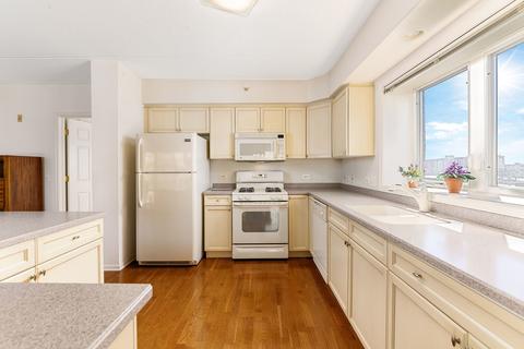 435 Alles St #403, Des Plaines, IL 60016 photo 10