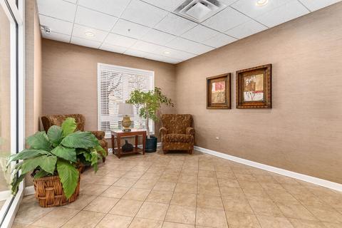 435 Alles St #403, Des Plaines, IL 60016 photo 3