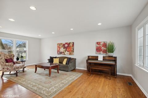 201 E Lonnquist Blvd, Mount Prospect, IL 60056 photo 5