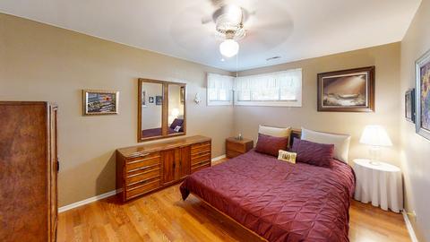 912 S 3rd Ave, Des Plaines, IL 60016 photo 15