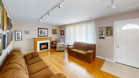 912 S 3rd Ave, Des Plaines, IL 60016 photo 3