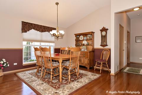 6335 Cork Ln, Mchenry, IL 60050 photo 4