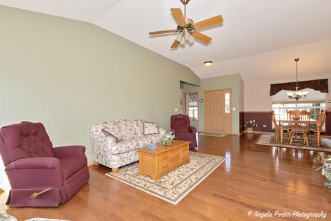 6335 Cork Ln, Mchenry, IL 60050 photo 12