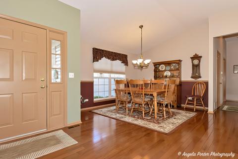 6335 Cork Ln, Mchenry, IL 60050 photo 3