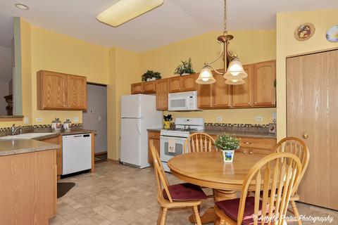 6335 Cork Ln, Mchenry, IL 60050 photo 7