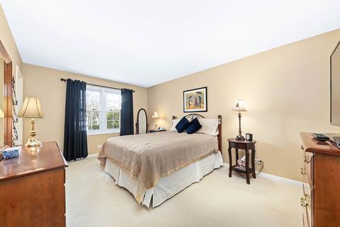 525 Warwick Dr, Naperville, IL 60565 photo 21