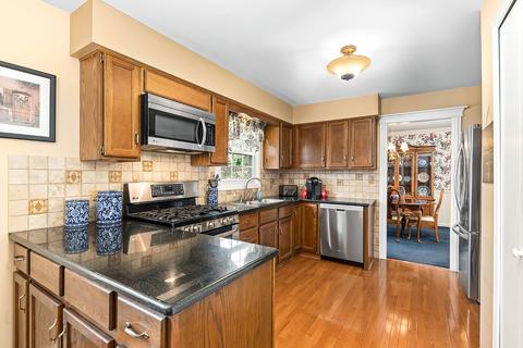 525 Warwick Dr, Naperville, IL 60565 photo 13