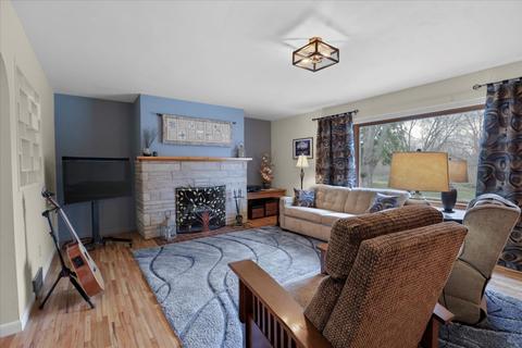 727 E Summer St, Paxton, IL 60957 photo 7
