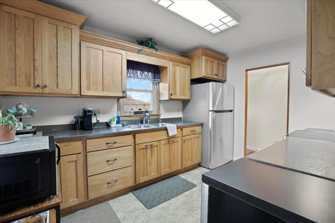 727 E Summer St, Paxton, IL 60957 photo 13