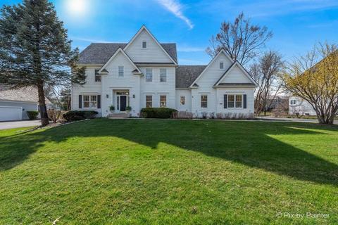 1040 White Pine Dr, Cary, IL 60013 photo 1