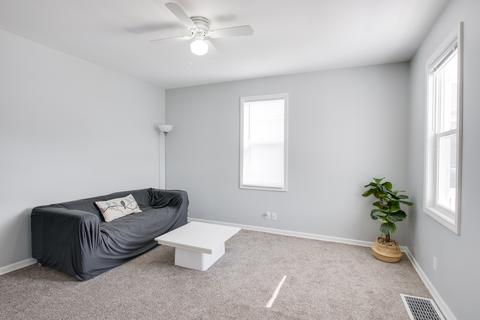 963 Mason Ave, Aurora, IL 60506 photo 4