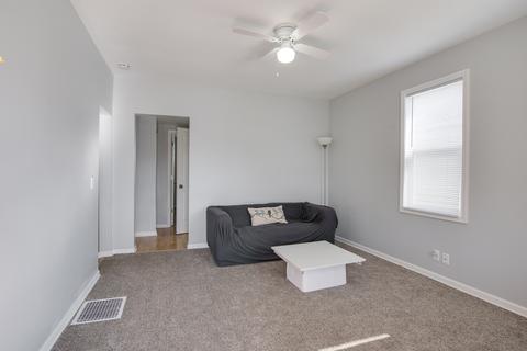 963 Mason Ave, Aurora, IL 60506 photo 3
