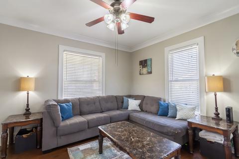 392 Ann St, Elgin, IL 60120 photo 5