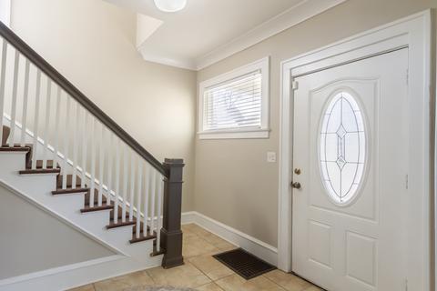 392 Ann St, Elgin, IL 60120 photo 3
