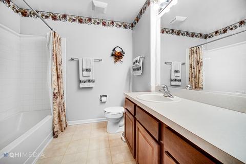3135 Town Square Dr #207, Rolling Meadows, IL 60008 photo 12