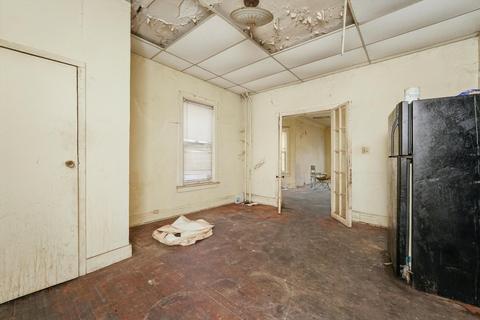 1440 E 65th Pl, Chicago, IL 60637 photo 8