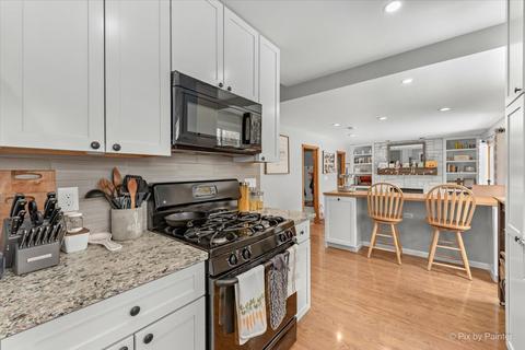308 S Cross Trl, Mchenry, IL 60050 photo 10