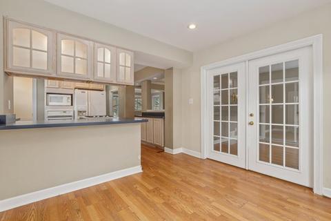 187 W Quincy St, Riverside, IL 60546 photo 16