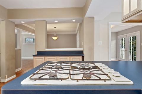 187 W Quincy St, Riverside, IL 60546 photo 9