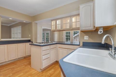 187 W Quincy St, Riverside, IL 60546 photo 11