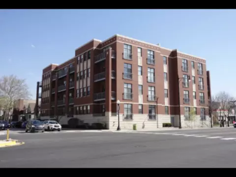 4011 N Francisco Ave #209, Chicago, IL 60618