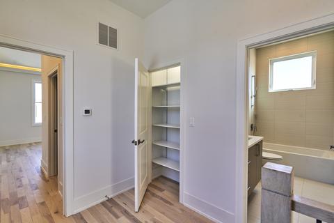 742 E 44th St, Chicago, IL 60653 photo 20