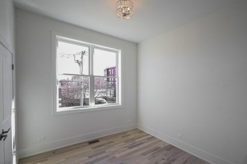 742 E 44th St, Chicago, IL 60653 photo 14