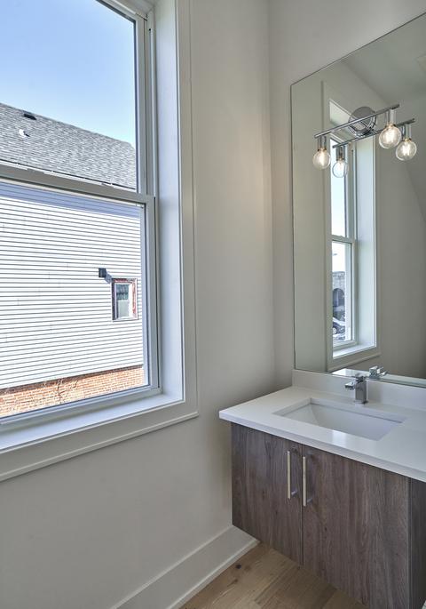 742 E 44th St, Chicago, IL 60653 photo 19