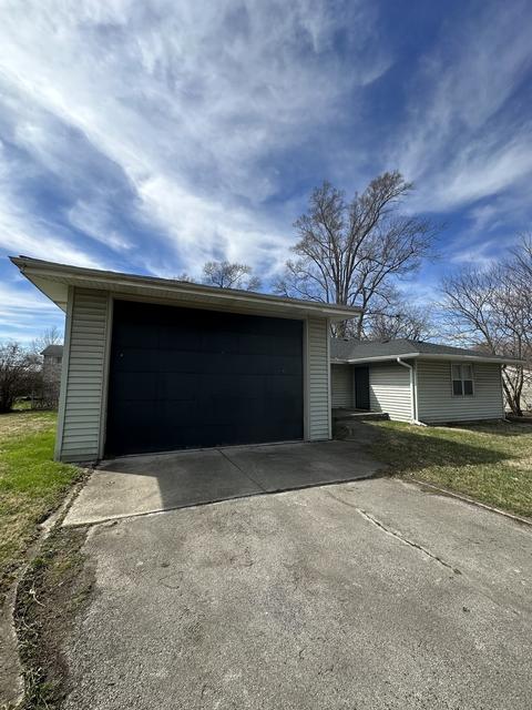 15810 Whipple Ave, Markham, IL 60428 photo 5