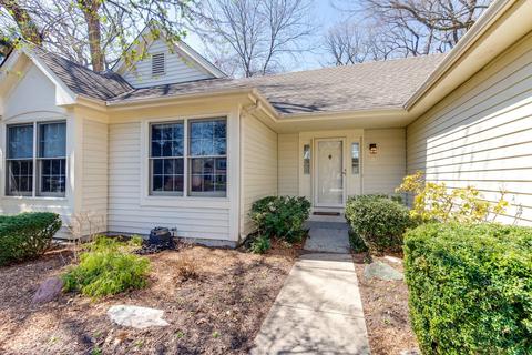1102 Sumner Cir, Gurnee, IL 60031 photo 2