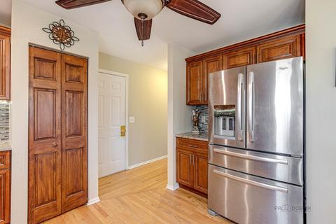 1102 Sumner Cir, Gurnee, IL 60031 photo 12