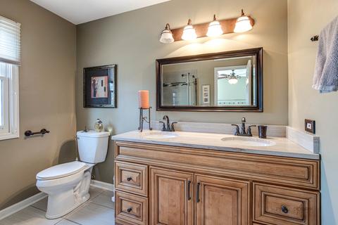 1102 Sumner Cir, Gurnee, IL 60031 photo 16