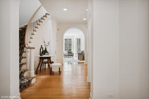 46 E Cedar St, Chicago, IL 60611 photo 26