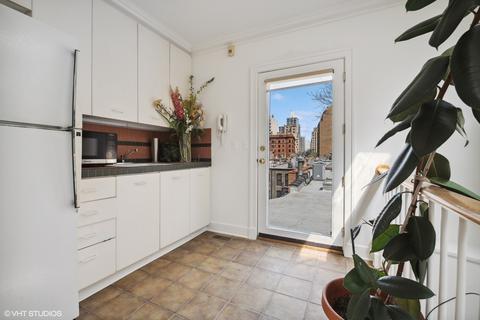 46 E Cedar St, Chicago, IL 60611 photo 40