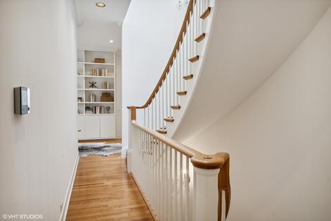 46 E Cedar St, Chicago, IL 60611 photo 33