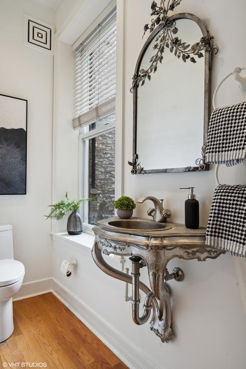 46 E Cedar St, Chicago, IL 60611 photo 25