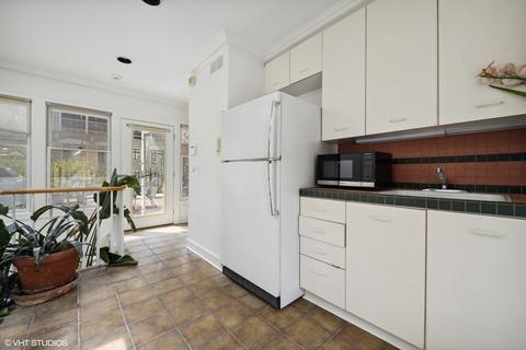 46 E Cedar St, Chicago, IL 60611 photo 41