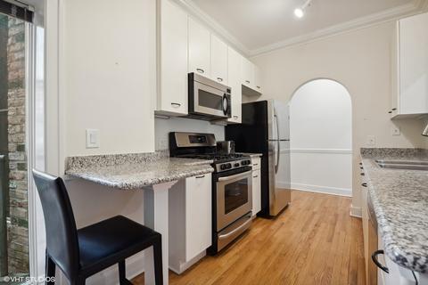 46 E Cedar St, Chicago, IL 60611 photo 46