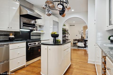 46 E Cedar St, Chicago, IL 60611 photo 19