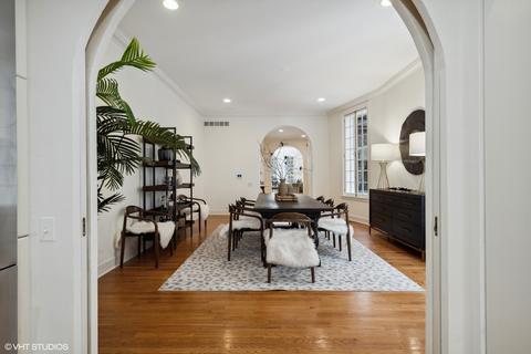 46 E Cedar St, Chicago, IL 60611 photo 12