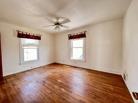 319 W 6th St, Dixon, IL 61021 photo 9