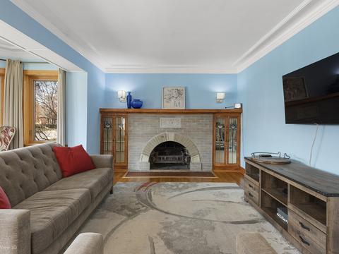 9811 S Hamilton Ave, Chicago, IL 60643 photo 4
